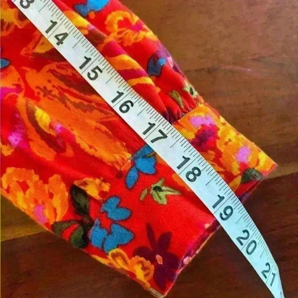 Maison d’Amelie Floral Blouse - Picture 7 of 7